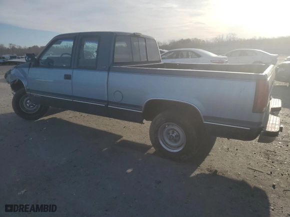 1991 Chevrolet 1500 Pickups with VIN 2GCEC19K7M1222696, listed as a Copart auction lot 48301565 with 140,864 mi miles and Salvage Title. Bid and sale history available at carsss.com. Image 2.
