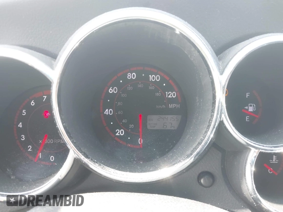 2008 Pontiac Vibe with VIN 5Y2SL65868Z423867, listed as a IAAI auction lot 42180005 with 244,155 mi miles. Bid and sale history available at carsss.com. Image 7.