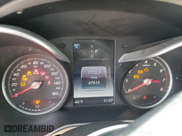 2018 Mercedes-Benz C 300 z VIN 55SWF4KB6JU260919, wystawiony jako Copart lot #52407265 z przebiegiem 67 613 mil mil oraz Szkoda całkowita • Salvage title. Historia ofert i sprzedaży dostępna na DreamBid. Obrazek 9.