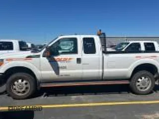 2016 Ford F-250 XLT with VIN 1FT7X2B67GEB70957, listed as a IAAI auction lot 42843825 with 215,003 mi miles and . Bid and sale history available at DreamBid. Image 28.
