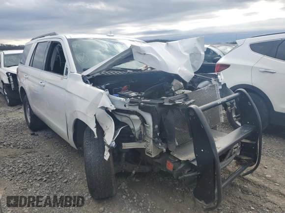 2022 Ford Expedition XL with VIN 1FMJU1FT3NEA52650, listed as a Copart auction lot 43667375 with Not provided miles and Salvage title. Bid and sale history available at DreamBid. Image 4.
