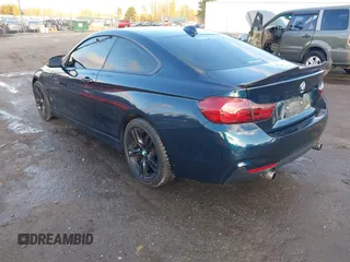 2014 BMW 4 Series 428i xDrive z VIN WBA3N9C55EF722107, wystawiony jako IAAI lot #40860541 z przebiegiem 95 666 mil mil oraz . Historia ofert i sprzedaży dostępna na DreamBid. Obrazek 3.