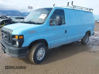 2008 Ford Econoline Cargo Commercial z VIN 1FTNE14W88DB57629, wystawiony jako IAAI lot #41566660 z przebiegiem 167 399 mil mil oraz . Historia ofert i sprzedaży dostępna na DreamBid. Obrazek 2.