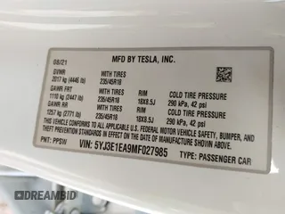 2021 Tesla Model 3 Standard Range Plus z VIN 5YJ3E1EA9MF027985, wystawiony jako IAAI lot #42045254 z przebiegiem 42 353 mil mil oraz . Historia ofert i sprzedaży dostępna na DreamBid. Obrazek 9.