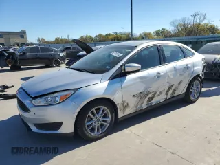 2018 Ford Focus SE with VIN 1FADP3F25JL246412, listed as a Copart auction lot 81749114 with 33,976 mi miles and Salvage title. Bid and sale history available at DreamBid. Image 1.