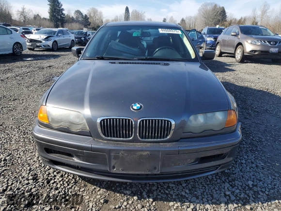 2001 BMW 3 Series 325i with VIN WBAAV33451FU97905, listed as a Copart auction lot 44808975 with 121,506 mi miles and Salvage Title. Bid and sale history available at carsss.com. Image 5.