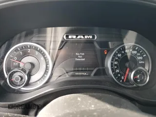 2022 Ram 1500 Big Horn z VIN 1C6RREBG2NN202103, wystawiony jako Copart lot #46644485 z przebiegiem 53 375 mil mil oraz Czysty tytuł • Clean title. Historia ofert i sprzedaży dostępna na DreamBid. Obrazek 9.