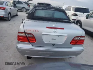 2000 Mercedes-Benz CLK 320/430 with VIN WDBLK65G1YT034408, listed as a Copart auction lot 76848804 with Not Provided miles and Salvage Title. Bid and sale history available at DreamBid. Image 6.