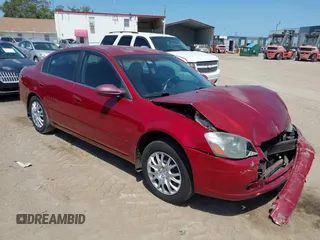 2006 Nissan Altima S z VIN 1N4AL11D06N423536, wystawiony jako IAAI lot #42279390 z przebiegiem 150 308 mil mil oraz . Historia ofert i sprzedaży dostępna na DreamBid. Obrazek 1.