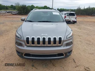 2015 Jeep Cherokee Limited with VIN 1C4PJMDS3FW706058, listed as a IAAI auction lot 41951302 with 163,404 mi miles. Bid and sale history available at carsss.com. Image 12.