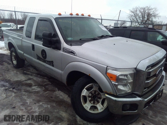 2012 Ford F-250 XL z VIN 1FT7X2B61CED13945, wystawiony jako IAAI lot #41662333 z przebiegiem 196 509 mil mil oraz . Historia ofert i sprzedaży dostępna na DreamBid. Obrazek 1.