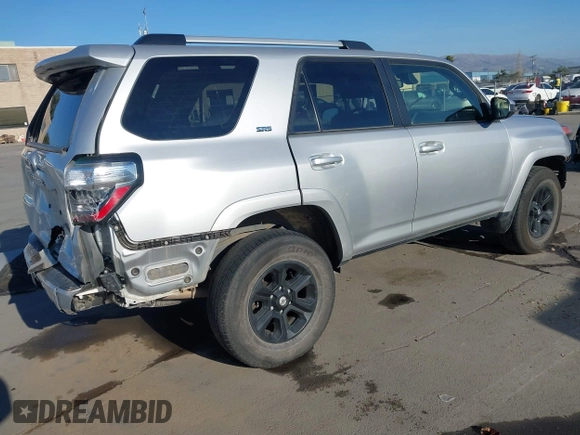 2023 Toyota 4Runner SR5 с VIN JTEMU5JR8P6155561, выставлен на аукционе IAAI как лот 41465467 с пробегом 48 228 миль миль и . История ставок и продаж доступна на DreamBid. Изображение 4.