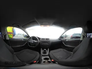 2015 Volkswagen Jetta S z VIN 3VW1K7AJ1FM302365, wystawiony jako IAAI lot #42282246 z przebiegiem 131 405 mil mil oraz . Historia ofert i sprzedaży dostępna na DreamBid. Obrazek 18.
