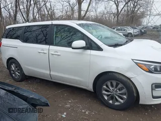 2021 Kia Sedona LX with VIN KNDMB5C19M6662112, listed as a IAAI auction lot 41684140 with 57,874 mi miles. Bid and sale history available at carsss.com. Image 13.