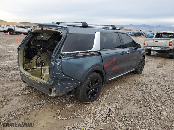 2022 Kia Carnival SX with VIN KNDNE5H39N6152303, listed as a Copart auction lot 75839154 with 22,818 mi miles and Salvage Title. Bid and sale history available at carsss.com. Image 3.