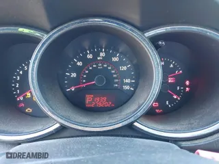 2011 Kia Sorento LX with VIN 5XYKT4A27BG117966, listed as a IAAI auction lot 41247257 with 279,202 mi miles. Bid and sale history available at carsss.com. Image 7.