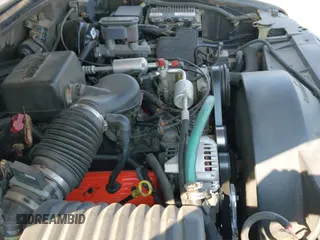 1998 Chevrolet Silverado 1500 with VIN 2GCEC19R7W1103854, listed as a IAAI auction lot 43234033 with 276,944 mi miles and . Bid and sale history available at DreamBid. Image 19.