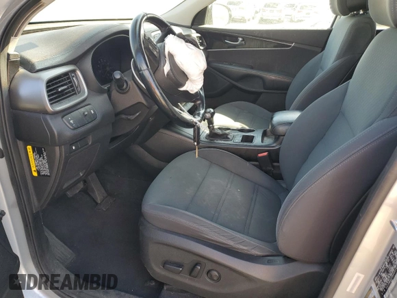 2016 Kia Sorento LX with VIN 5XYPGDA38GG014646, listed as a Copart auction lot 50840585 with 95,922 mi miles and Salvage Title. Bid and sale history available at DreamBid. Image 7.