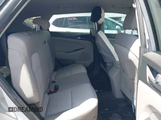 2016 Hyundai Tucson Sport with VIN KM8J33A25GU233478, listed as a IAAI auction lot 42109517 with 81,039 mi miles. Bid and sale history available at carsss.com. Image 8.
