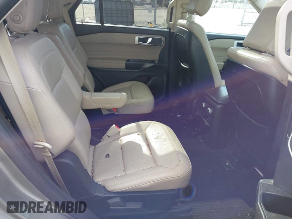 2020 Ford Explorer XLT with VIN 1FMSK8DH0LGB90584, listed as a IAAI auction lot 41524542 with 73,030 mi miles. Bid and sale history available at carsss.com. Image 8.