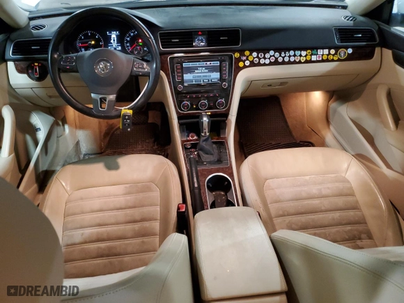 2013 Volkswagen Passat TDI SEL Premium with VIN 1VWCN7A36DC138952, listed as a Copart auction lot 46995245 with 69,007 mi miles and Salvage Title. Bid and sale history available at carsss.com. Image 8.