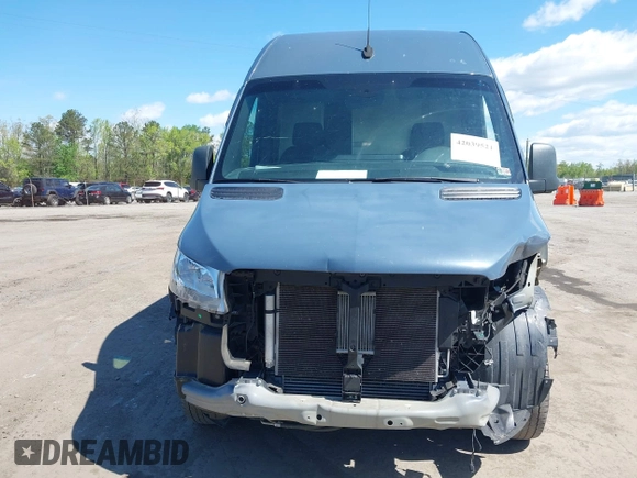 2019 Mercedes-Benz Sprinter Cargo z VIN WD4PF1CD4KT006098, wystawiony jako IAAI lot #42039521 z przebiegiem 80 537 mil mil oraz . Historia ofert i sprzedaży dostępna na DreamBid. Obrazek 12.