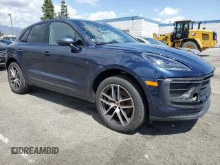 2022 Porsche Macan z VIN WP1AA2A51NLB06422, wystawiony jako Copart lot #52024635 z przebiegiem 8 090 mil mil oraz Szkoda całkowita • Salvage title. Historia ofert i sprzedaży dostępna na DreamBid. Obrazek 4.