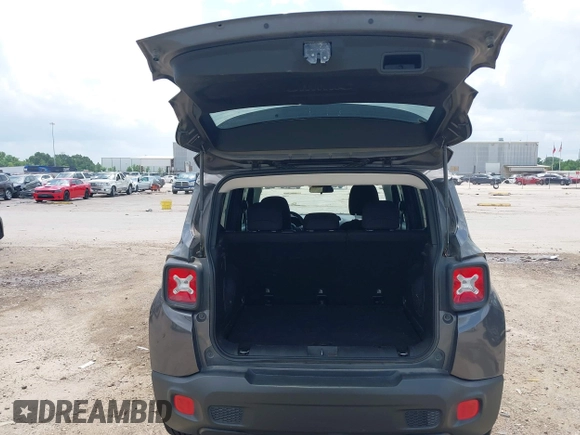 2018 Jeep Renegade Latitude with VIN ZACCJABB4JPH82491, listed as a IAAI auction lot 42070396 with 97,018 mi miles and . Bid and sale history available at DreamBid. Image 17.