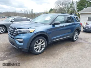 2020 Ford Explorer XLT with VIN 1FMSK8DH5LGC43392, listed as a IAAI auction lot 42015996 with 105,212 mi miles. Bid and sale history available at carsss.com. Image 20.