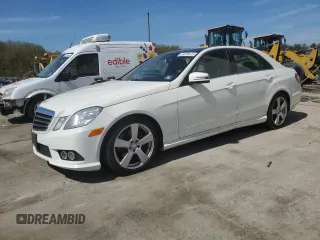2010 Mercedes-Benz E 350 Luxury z VIN WDDHF8HB6AA235557, wystawiony jako Copart lot #54018415 z przebiegiem 142 261 mil mil oraz Czysty tytuł • Clean title. Historia ofert i sprzedaży dostępna na DreamBid. Obrazek 1.