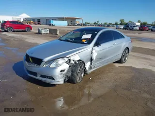 2011 Mercedes-Benz E-Class E 350 with VIN WDDKJ5GB8BF079692, listed as a IAAI auction lot 40794197 with 187,563 mi miles. Bid and sale history available at carsss.com. Image 2.