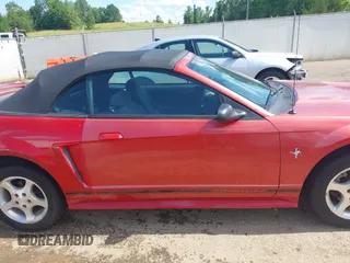 2001 Ford Mustang Deluxe with VIN 1FAFP44441F135562, listed as a IAAI auction lot 42343630 with 156,394 mi miles and . Bid and sale history available at DreamBid. Image 14.