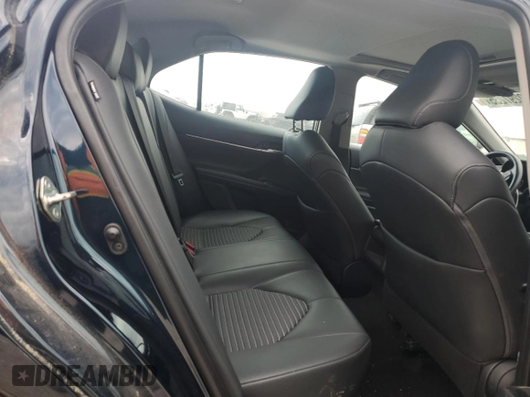2019 Toyota Camry LE with VIN 4T1B11HK8KU288570, listed as a Copart auction lot 50297235 with 37,606 mi miles and Clean Title. Bid and sale history available at carsss.com. Image 10.
