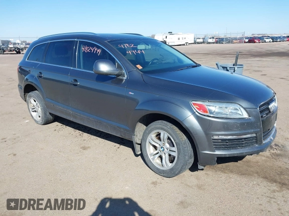 2008 Audi Q7 4.2L Premium with VIN WA1EV74L88D040698, listed as a IAAI auction lot 41824944 with 229,275 mi miles. Bid and sale history available at carsss.com. Image 1.