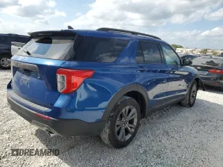 2022 Ford Explorer XLT with VIN 1FMSK7DH3NGC39399, listed as a Copart auction lot 48873565 with 3,262 mi miles and Salvage Title. Bid and sale history available at carsss.com. Image 3.
