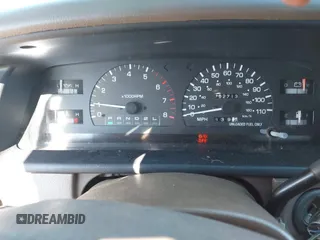 1997 Toyota T100 SR5 with VIN JT4UN24D8V0043214, listed as a IAAI auction lot 42194142 with 292,713 mi miles and . Bid and sale history available at DreamBid. Image 7.