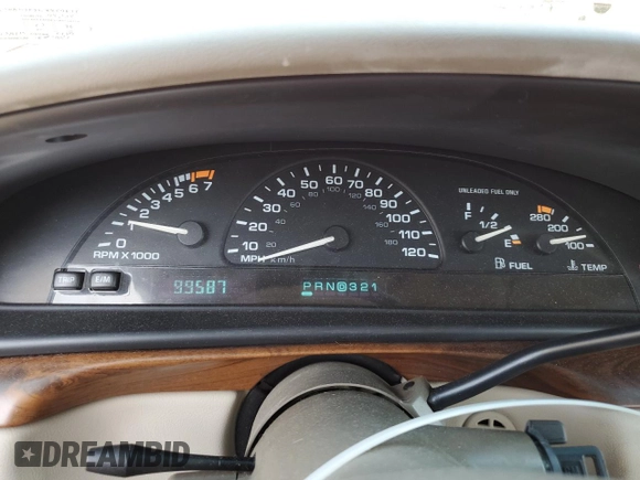 1998 Oldsmobile 88 LS z VIN 1G3HN52K2W4809677, wystawiony jako Copart lot #54331535 z przebiegiem 99 587 mil mil oraz Szkody całkowita. Historia ofert i sprzedaży dostępna na DreamBid. Obrazek 9.