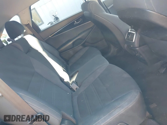 2016 Kia Sorento LX with VIN 5XYPGDA51GG179116, listed as a IAAI auction lot 42243910 with 159,805 mi miles and . Bid and sale history available at DreamBid. Image 8.