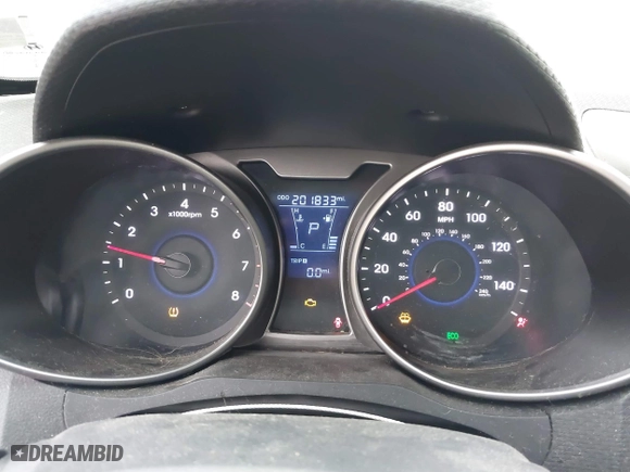 2015 Hyundai Veloster RE:FLEX with VIN KMHTC6AD1FU232077, listed as a IAAI auction lot 41529502 with 201,833 mi miles. Bid and sale history available at carsss.com. Image 7.