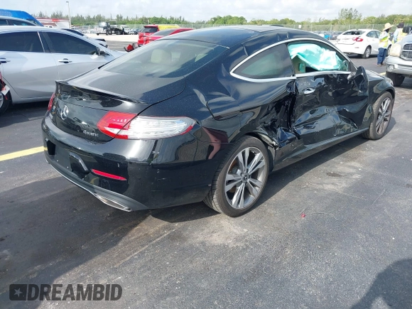 2018 Mercedes-Benz C 300 с VIN WDDWJ4KB1JF678659, выставлен на аукционе IAAI как лот 42447456 с пробегом 121 936 миль миль и . История ставок и продаж доступна на DreamBid. Изображение 4.
