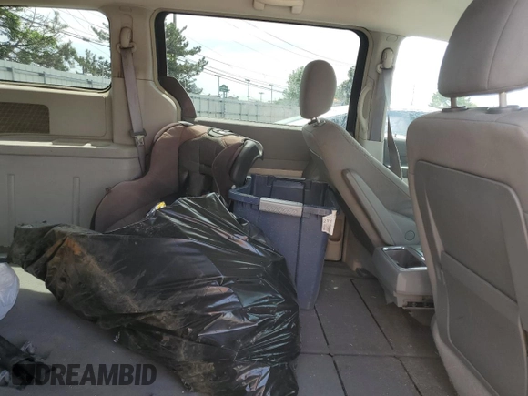 2008 Chrysler Town & Country Touring with VIN 2A8HR54P58R714357, listed as a Copart auction lot 55117305 with 214,330 mi miles and Salvage Title. Bid and sale history available at DreamBid. Image 11.