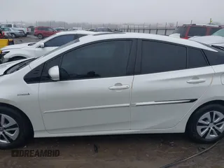 2018 Toyota Prius Two with VIN JTDKARFU1J3547489, listed as a IAAI auction lot 41405605 with 146,971 mi miles. Bid and sale history available at carsss.com. Image 15.
