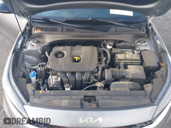 2023 Kia Forte GT-Line z VIN 3KPF54ADXPE665459, wystawiony jako IAAI lot #42102849 z przebiegiem 31 554 mil mil oraz . Historia ofert i sprzedaży dostępna na DreamBid. Obrazek 10.