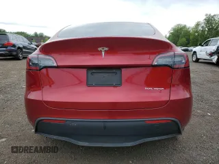 2024 Tesla Model Y Long Range с VIN 7SAYGDEE6RF128495, выставлен на аукционе Copart как лот 61127095 с пробегом Не указан миль и Списание • Salvage title. История ставок и продаж доступна на DreamBid. Изображение 6.
