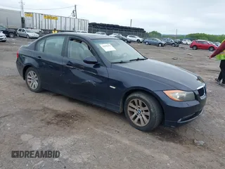 2007 BMW 3 Series 328xi z VIN WBAVC93567K035078, wystawiony jako IAAI lot #42458354 z przebiegiem Nie podano mil oraz . Historia ofert i sprzedaży dostępna na DreamBid. Obrazek 1.