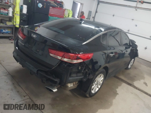 2017 Kia Optima LX with VIN 5XXGT4L3XHG152865, listed as a IAAI auction lot 41730165 with 150,877 mi miles. Bid and sale history available at carsss.com. Image 4.