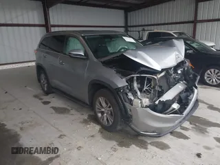 2015 Toyota Highlander XLE z VIN 5TDJKRFH8FS119758, wystawiony jako IAAI lot #42367279 z przebiegiem 148 370 mil mil oraz . Historia ofert i sprzedaży dostępna na DreamBid. Obrazek 1.