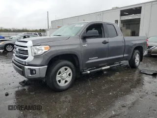 2017 Toyota Tundra SR z VIN 5TFUY5F10HX617098, wystawiony jako Copart lot #52092885 z przebiegiem 66 035 mil mil oraz Szkoda całkowita • Salvage title. Historia ofert i sprzedaży dostępna na DreamBid. Obrazek 1.