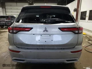 2024 Mitsubishi Outlander SEL with VIN JA4J4WA84RZ009089, listed as a Copart auction lot 45762515 with 42,004 mi miles and Salvage Title. Bid and sale history available at carsss.com. Image 6.