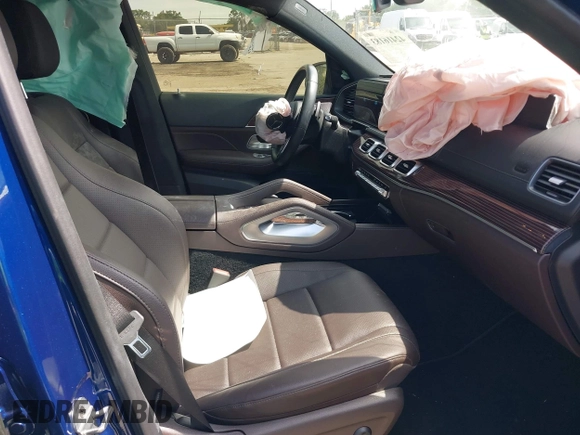 2022 Mercedes-Benz GLS 450 z VIN 4JGFF5KE4NA626100, wystawiony jako IAAI lot #42416183 z przebiegiem 51 191 mil mil oraz . Historia ofert i sprzedaży dostępna na DreamBid. Obrazek 5.